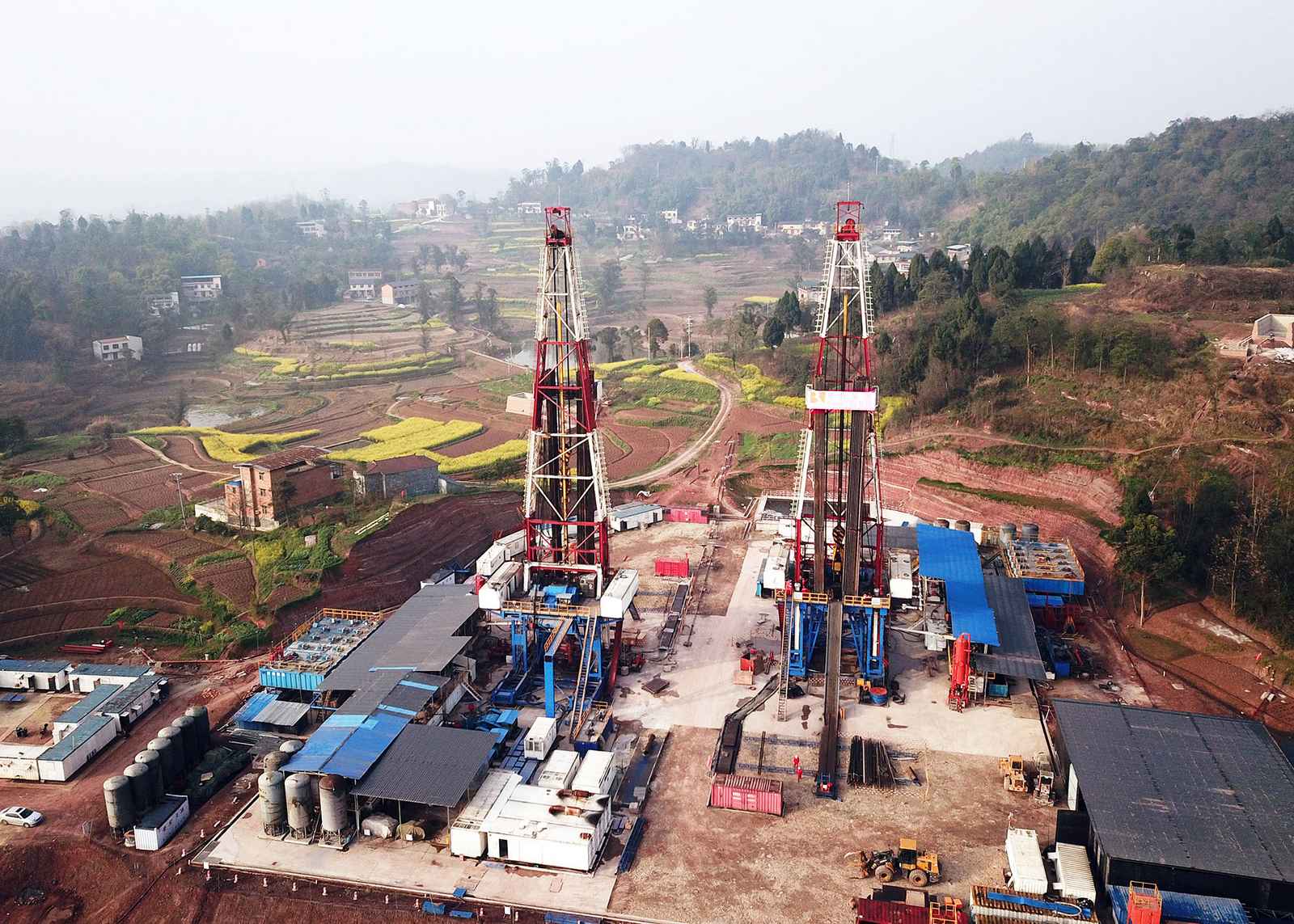 15.6天！渝西區塊二開(kāi)完鉆創(chuàng  )造新紀錄(圖1)