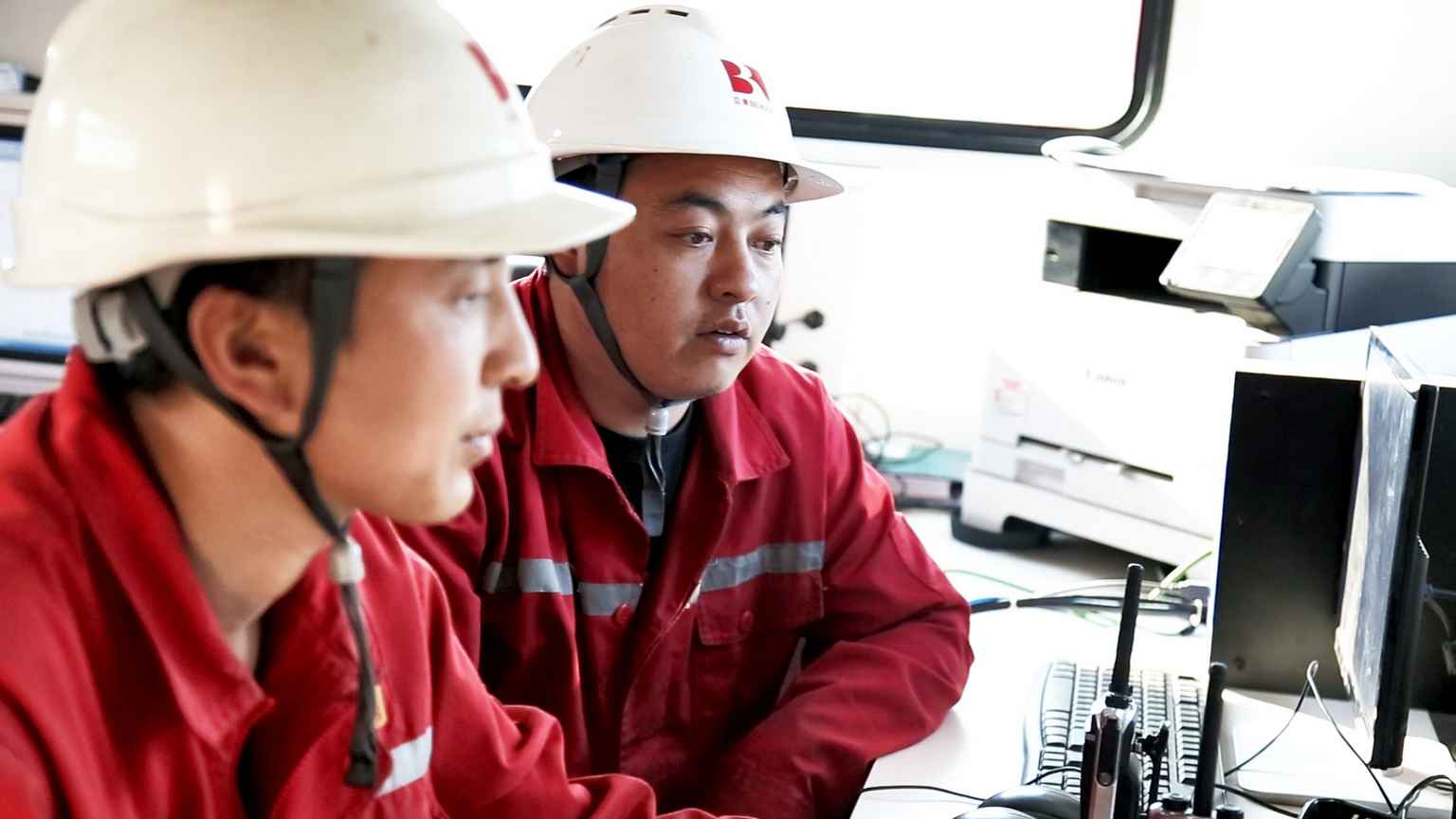 90后壓裂隊隊長(cháng)邱超:我的兄弟我的隊(圖4) 90后壓裂隊隊長(cháng)邱超:我的兄弟我的隊(圖4)